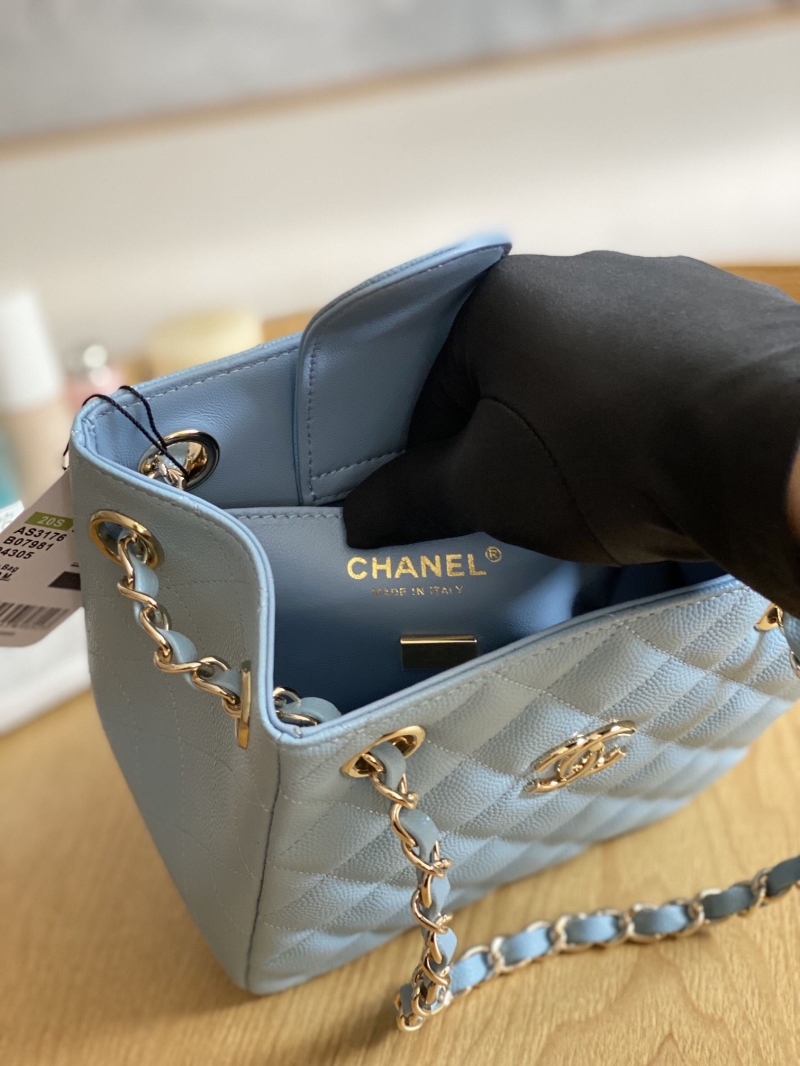 Ch**el bucket bags